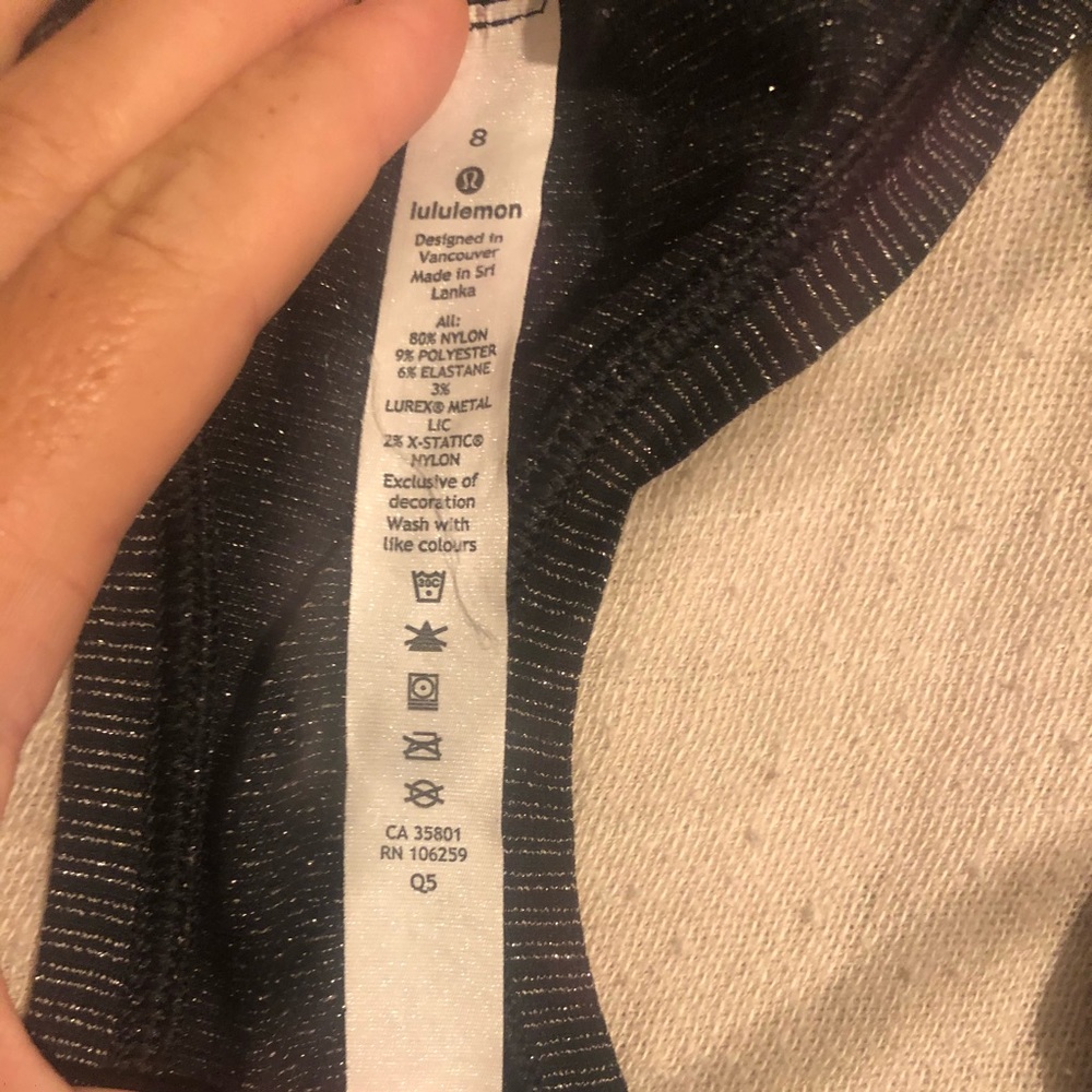 Swifty tech black shine size 8 Lululemon